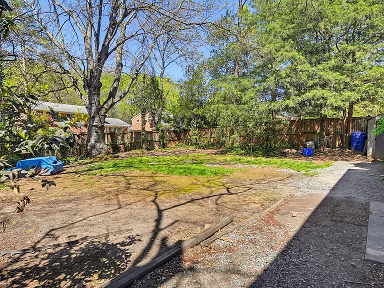 9717 Hedin Dr — Photo 29