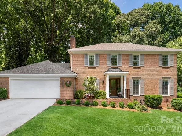 6613 Rocky Falls Rd, Charlotte, NC 28211