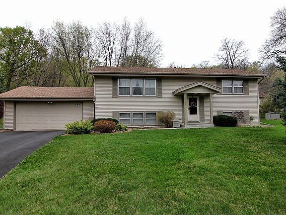2nd image of 2721 Terrace Dr
