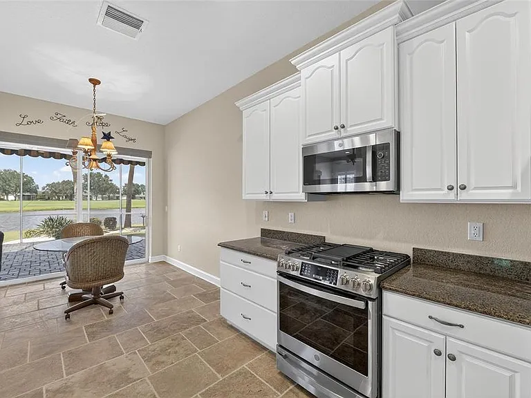 1039 Emerald Dunes Dr — Photo 22