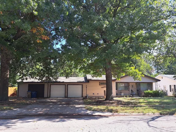 724 N Abilene Ave, Valley Center, KS 67147