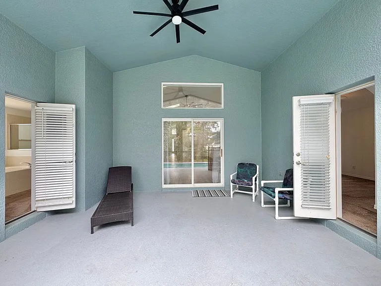 502 Viola Dr — Photo 50