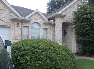 2700 Cedar View Ct, Arlington, TX 76006