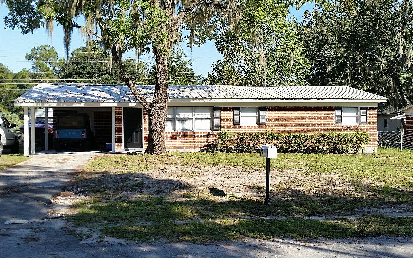 1st image of 181 SE Cameron Ter