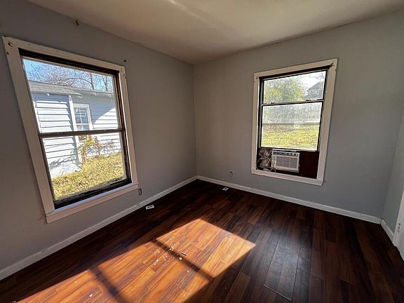 2nd image of 612 E Gandy St