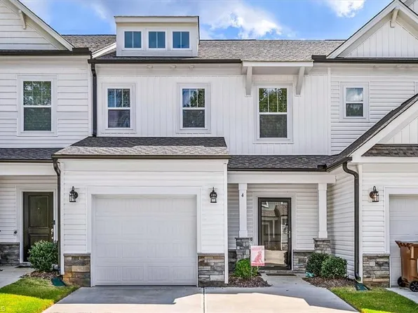 4 Naima Ln, Greensboro, NC 27455