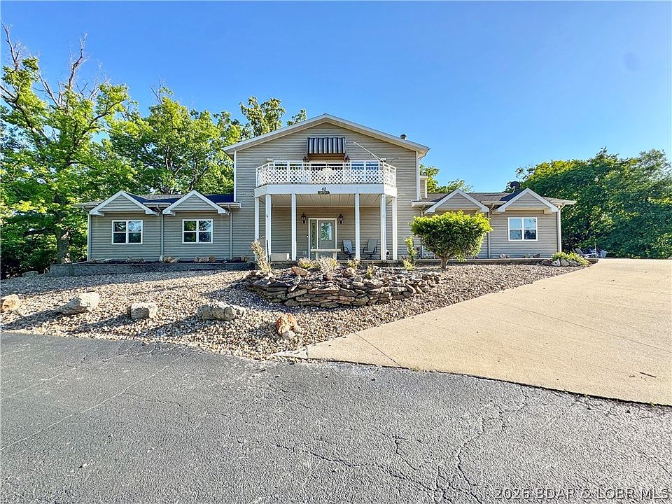 1st image of 42 Grove Estates Dr