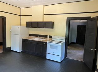 225 River St, Laurens, SC 29360