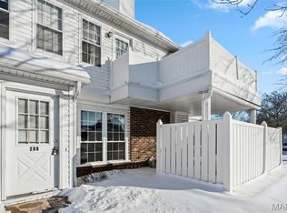 288 Carriage Ct, Washington, MO 63090