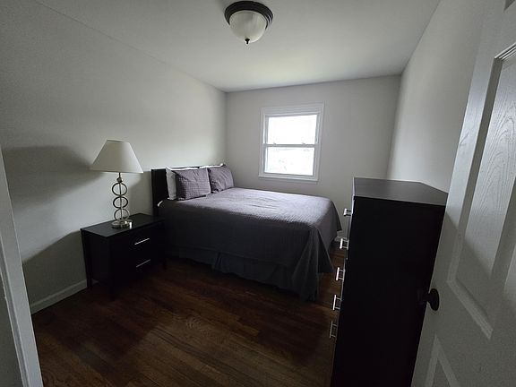 5th image of 7935 Dellwood Ave