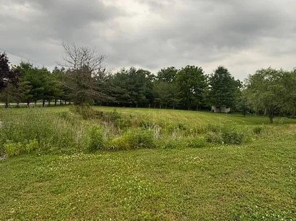 118 Orchard View Dr, Douglassville, PA 19518
