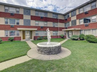 6441 W Higgins Ave #2N, Chicago, IL 60656