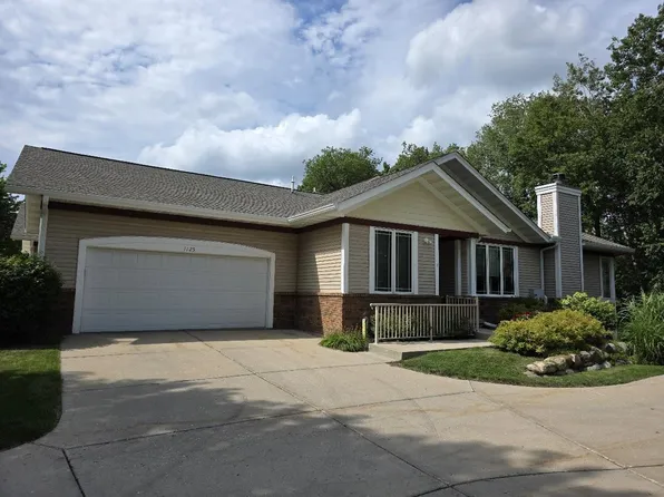 1125 Virgin Lake Drive #5, Stoughton, WI 53589