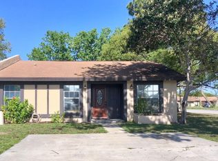 9994 87th St, Seminole, FL 33777