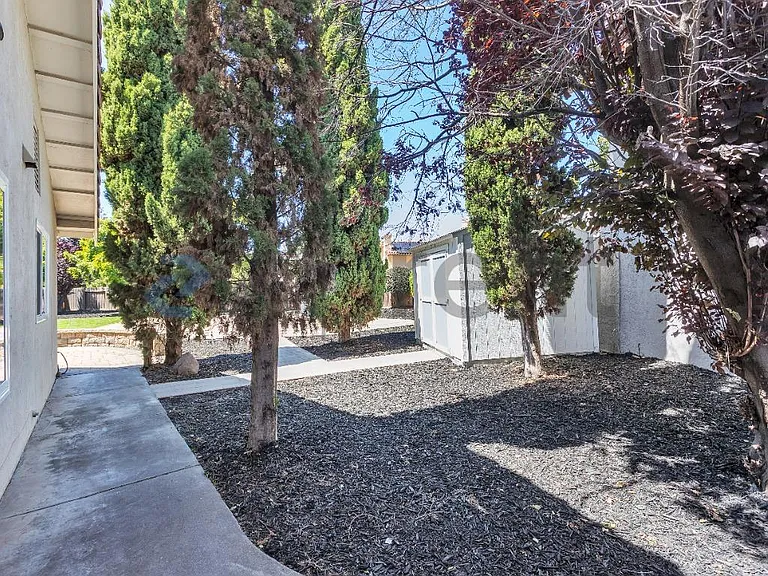 32805 Palmdale Ct — Photo 31
