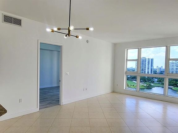 4th image of 20000 E Country Club Dr Ph 14