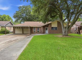 8860 Blaylock Ln, Beaumont, TX 77707