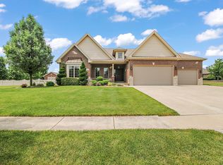 21358 S Wooded Cove Dr, Elwood, IL 60421