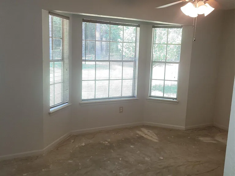 4 Sarah Lynn Ln — Photo 11