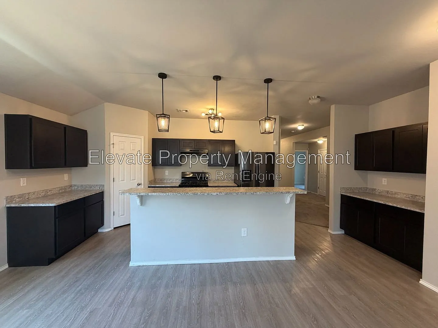 4 bed, 2.0 bath, 1951 sqft, $1,845 — Photo 1