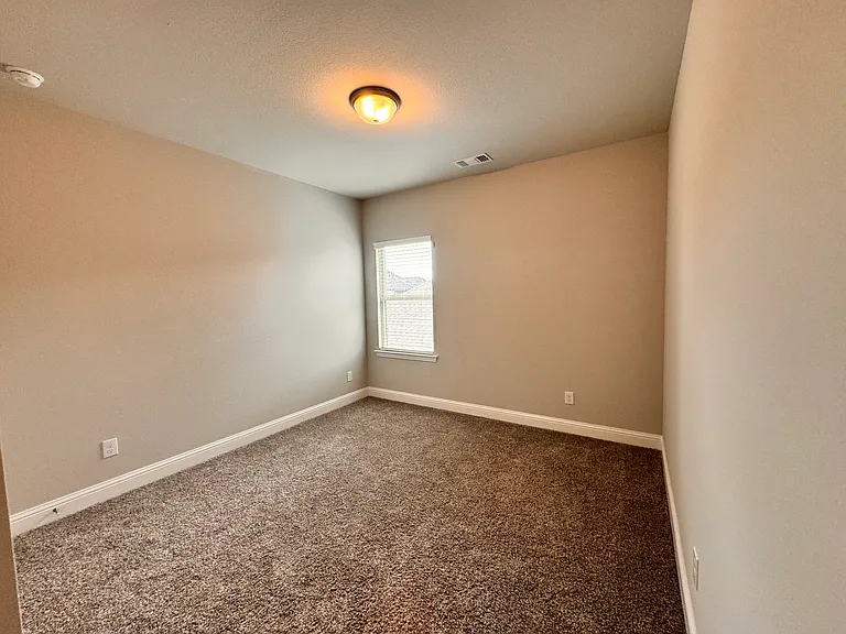 1091 Putnam Dr — Photo 38