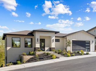 401 East St, Roseville, CA