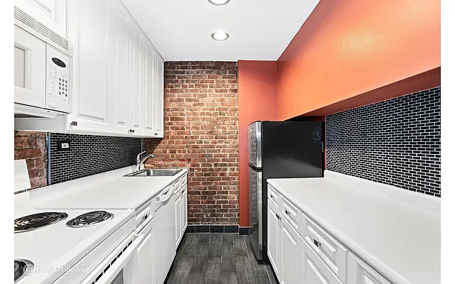 Rented by Douglas Elliman | media 12