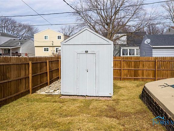 5th image of 908 Carol Cir