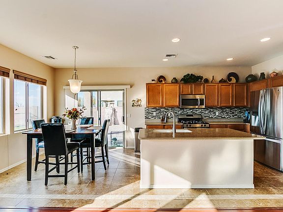 5th image of 779 N Nestled Hummingbird Ln