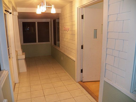 screened-in front porch