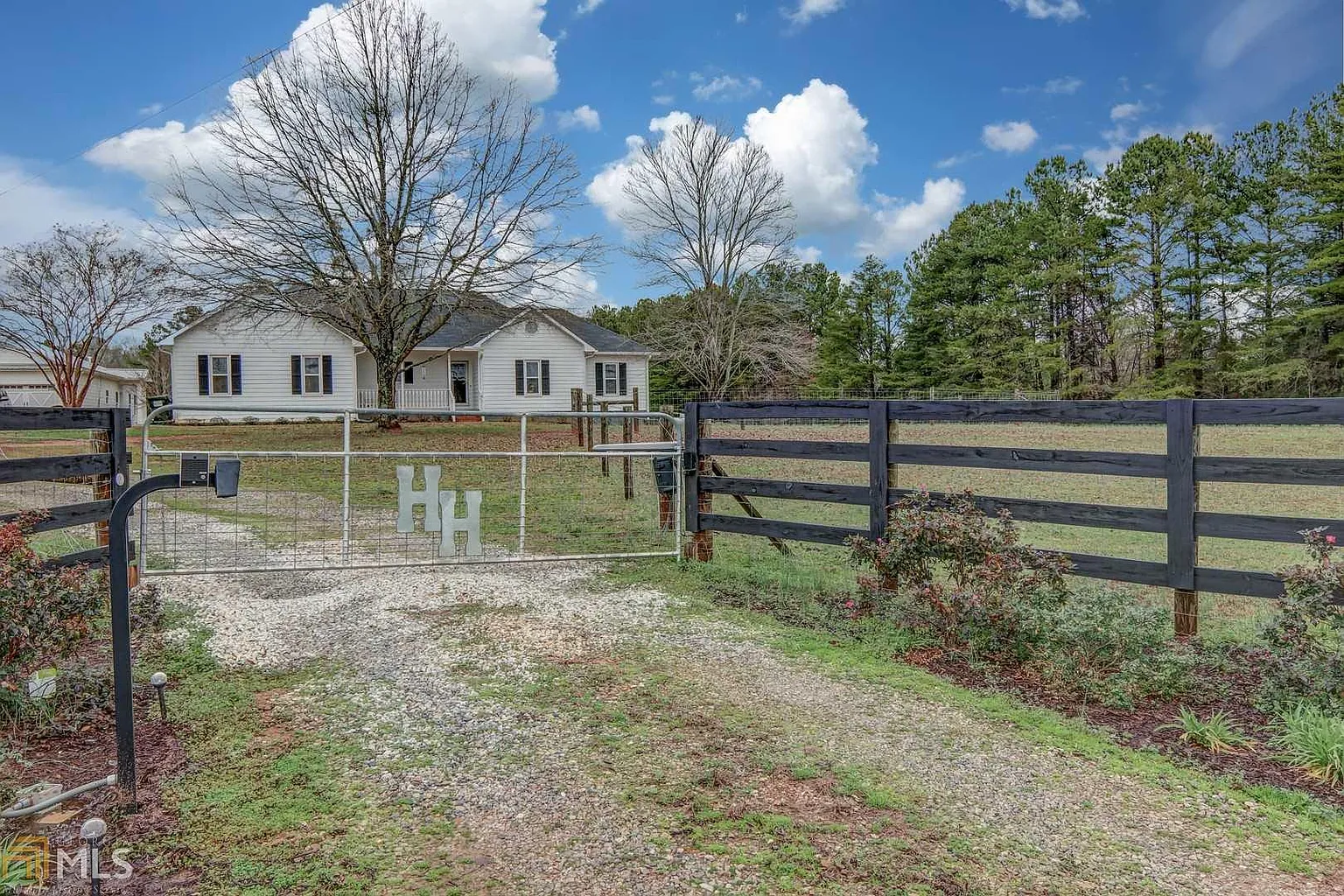 155 Frog Rd photo 1