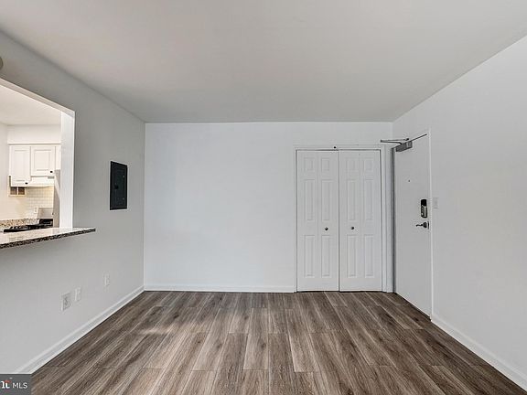 3rd image of 8 S Van Dorn St APT 206