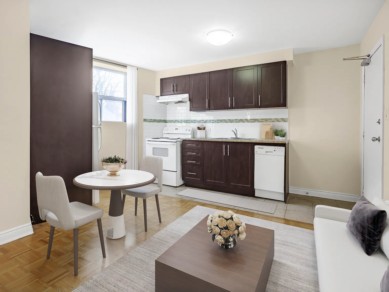 2897 Dundas Street West — Photo 3