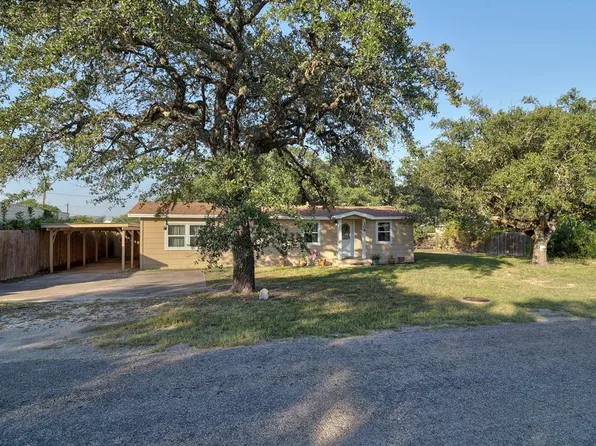 108 Sweet Bay St, Rockport, TX 78382