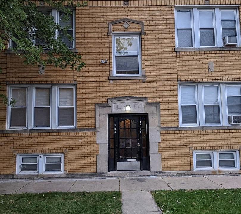 1st image of 1300 N Pine Ave #B