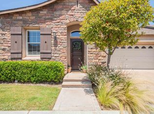 5236 W King Fisher Ln, Fresno, CA 93722