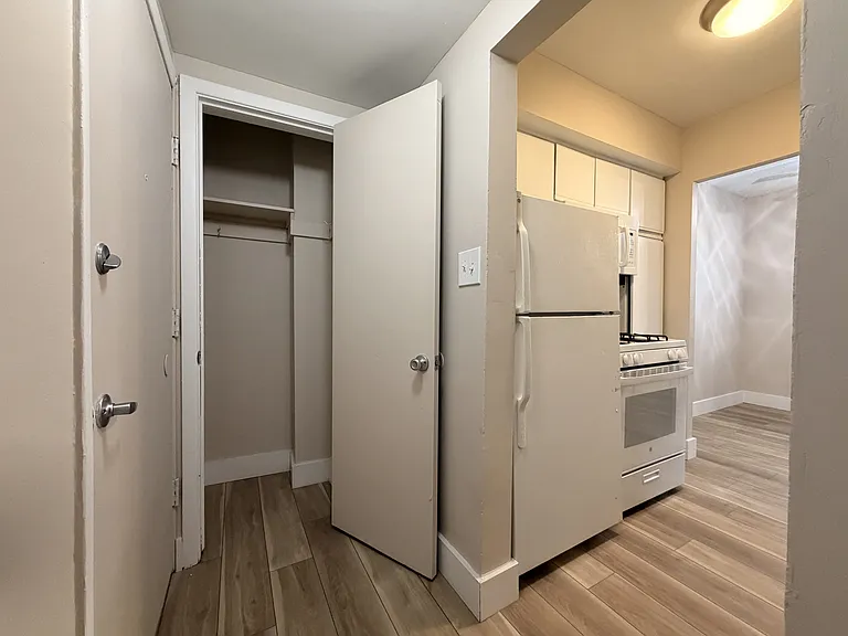 Huntington Green Apartments — Photo 5