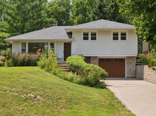 3030 Harding St NE, Saint Anthony, MN 55418