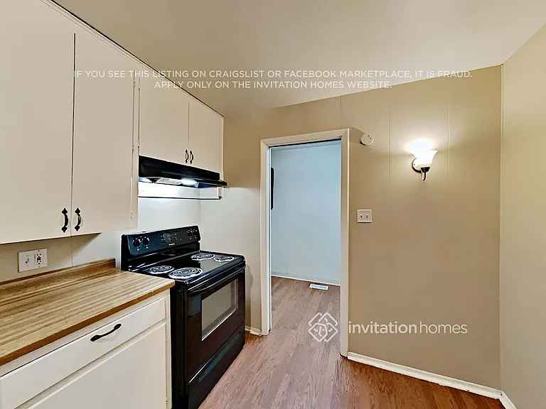 9240 Wigham St — Photo 9