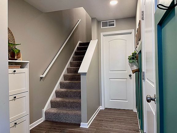 Entry way