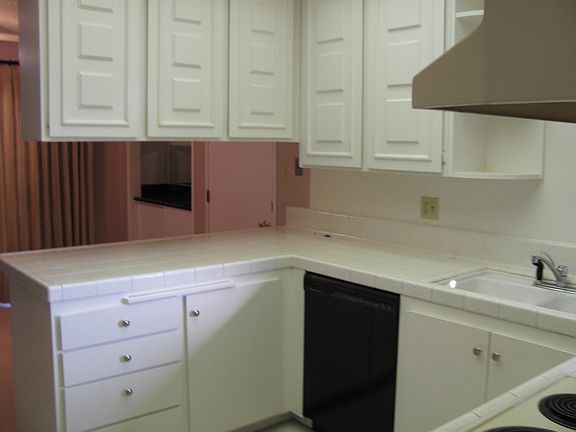2nd image of 73 Waterglen Cir