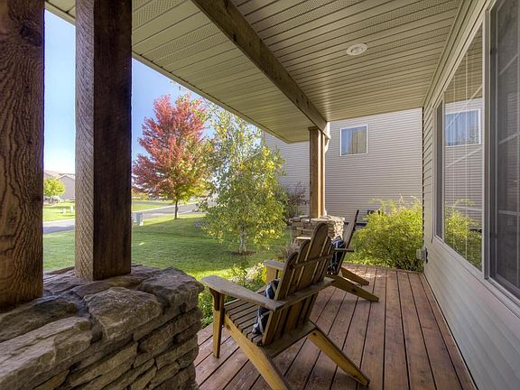 2nd image of 2606 Rocky Meadow Ln