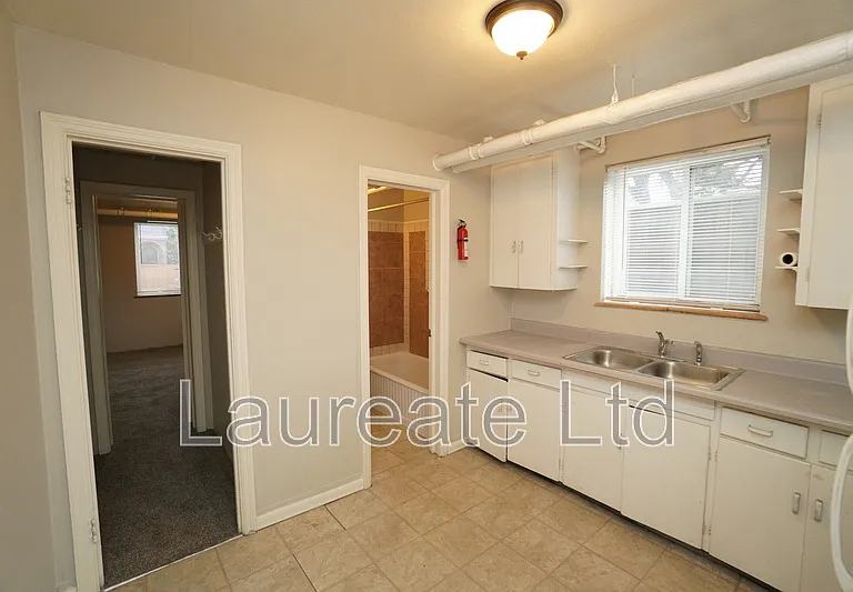 501 N Colorado Blvd #6 — Photo 5