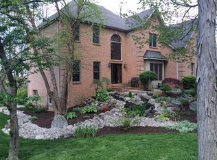2823 Woodhollow Trl, Fort Wayne, IN 46825