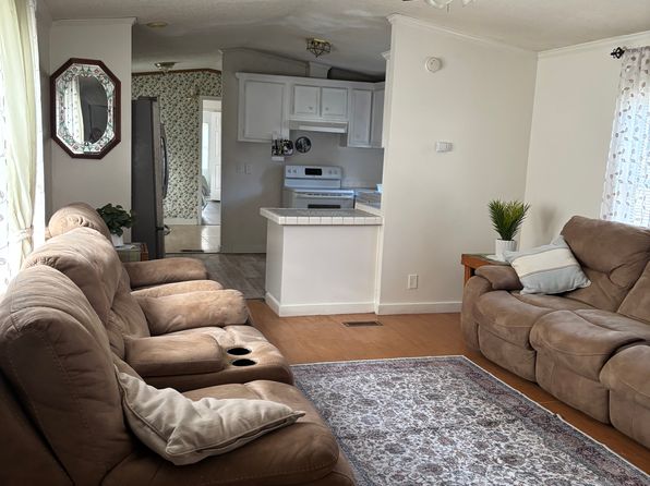 (undisclosed Address)