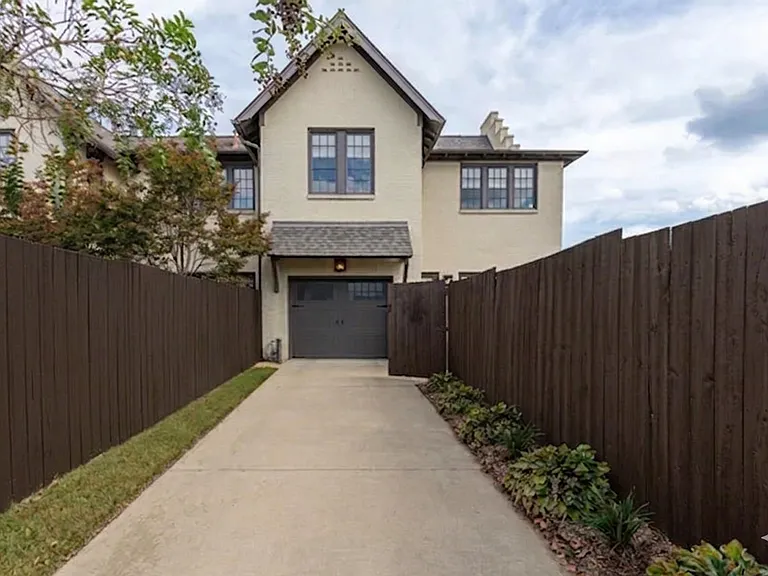 5028 Endell St — Photo 24