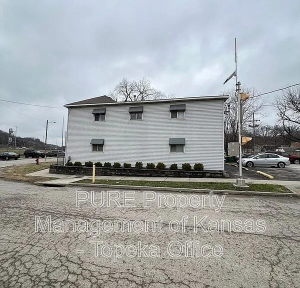 2440 S Mill St #1 — Photo 3