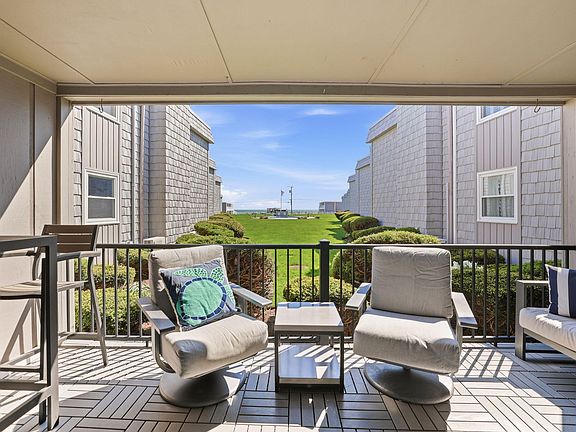 3rd image of 112 Old Wharf Road APT C1
