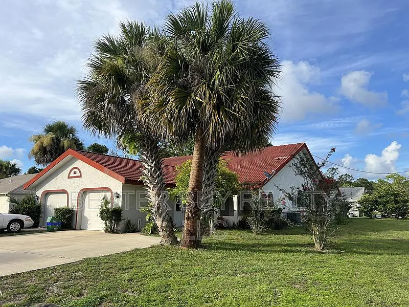 3 bed, 2.0 bath, 1486 sqft, $1,695 — Photo 4