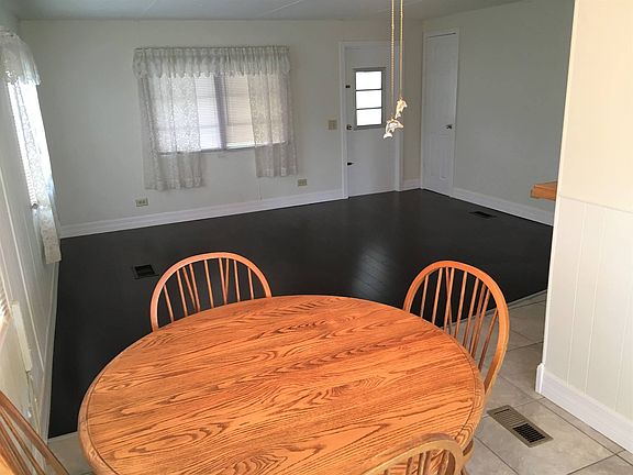 5th image of 5200 28th St N Lot 323
